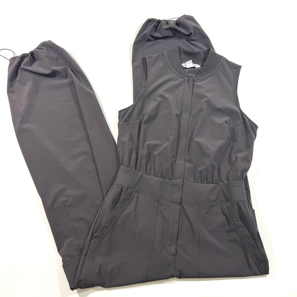 Athleta Brooklyn Utility Jumpsuit Shale Size 4 Athleisure - Picture 5 of 11